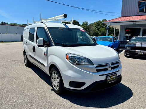 Used 2018 RAM ProMaster City Tradesman SLT FWD image 3