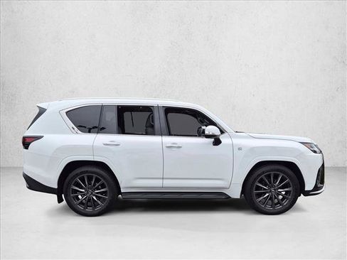 Used 2026 Lexus LX 600 F Sport AWD/4WD image 4