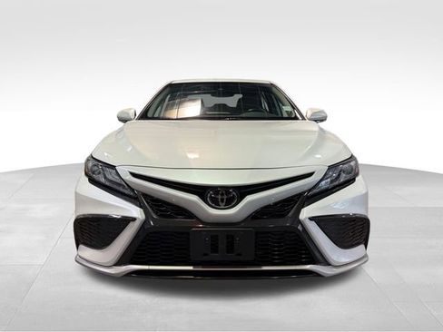 Used 2023 Toyota Camry XSE FWD image 2