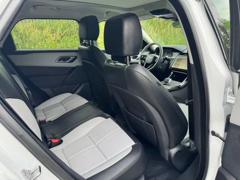 Used 2025 Land Rover Range Rover Velar Dynamic SE AWD/4WD image 16