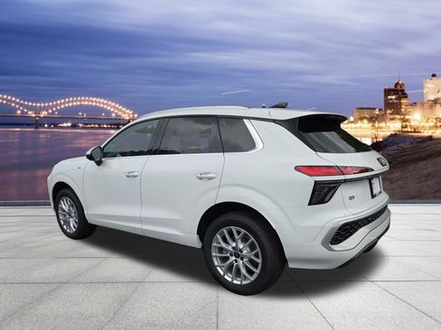 New 2026 Audi Q3 quattro 2.0T AWD/4WD image 3