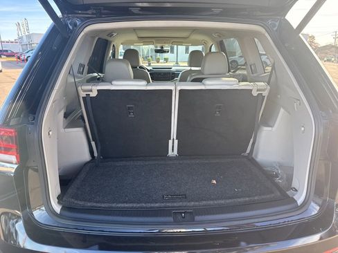 Used 2021 Volkswagen Atlas SE w/ Panoramic Sunroof Package image 50