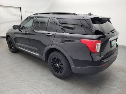 Used 2020 Ford Explorer XLT w/ Comfort Package AWD/4WD image 5