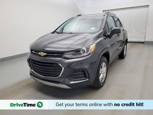 Used 2017 Chevrolet Trax LT AWD/4WD image 1