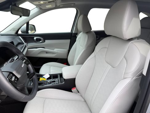 New 2026 Kia Sorento S image 9
