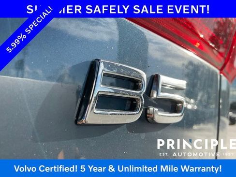 Certified 2024 Volvo XC60 B5 Core AWD/4WD image 28