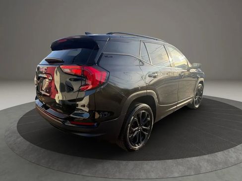 Used 2021 GMC Terrain SLE w/ Driver Convenience Package image 5