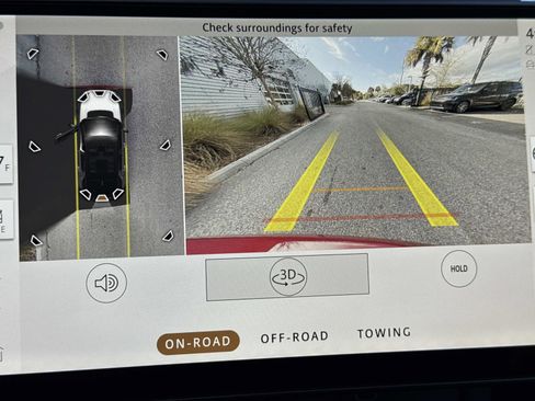 Certified 2025 Land Rover Discovery Sport S image 25