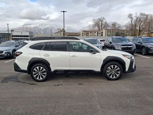 Certified 2025 Subaru Outback Limited image 2