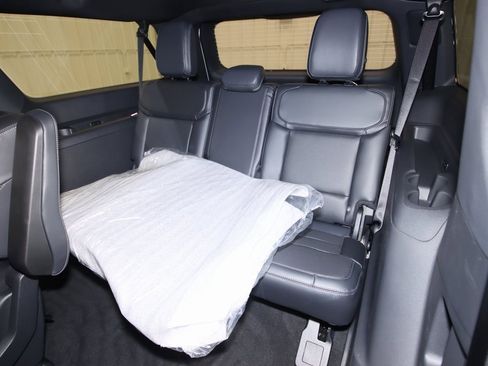 New 2025 Ford Expedition Max Platinum w/ Stealth Performance Package image 16