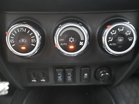 Used 2019 Mitsubishi Outlander Sport LE AWD/4WD image 19