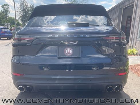 Used 2019 Porsche Cayenne S image 6
