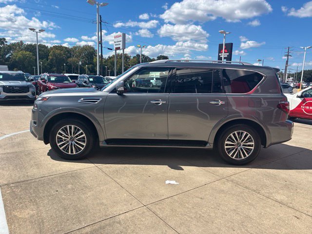 Used 2024 Nissan Armada SL w/ Captain's Chairs Package RWD image 4