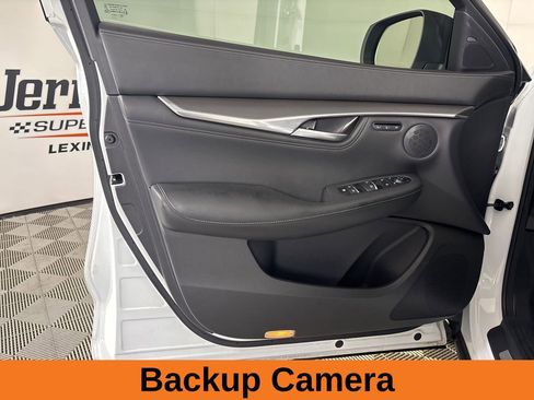 Used 2025 INFINITI QX55 Luxe w/ Cargo Package image 9