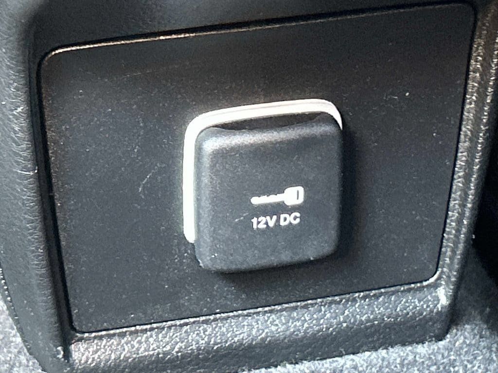 Used 2023 Jeep Compass Latitude AWD/4WD image 19