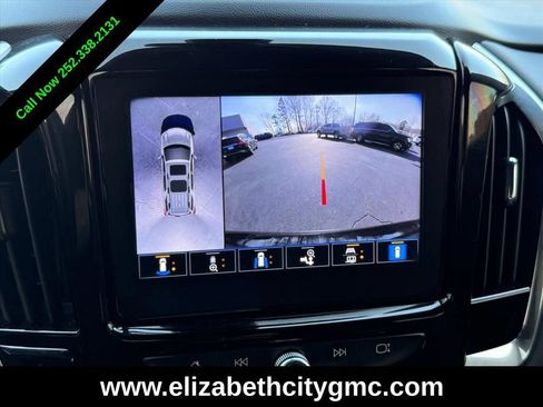 Used 2023 Chevrolet Traverse Premier AWD/4WD image 25