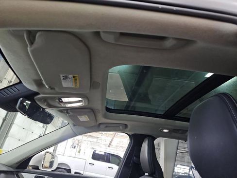 Used 2024 Volvo XC90 T8 Ultimate w/ Lounge Package image 13