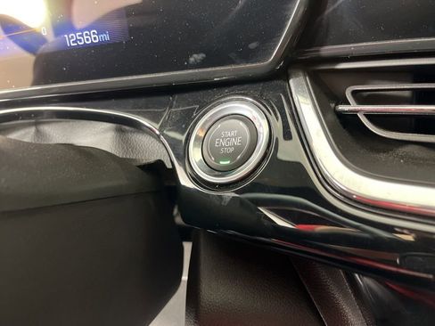 Certified 2025 Chevrolet Trax RS w/ Driver Confidence Package image 32