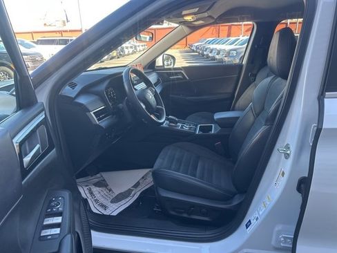 Used 2023 Mitsubishi Outlander Ralliart image 16