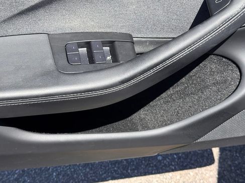 Used 2024 Tesla Model 3 Standard Range RWD image 17