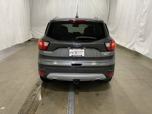 Used 2019 Ford Escape Titanium w/ U9j03 - Titanium Tow Package image 5