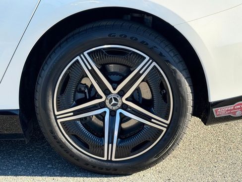 Certified 2023 Mercedes-Benz EQS 580 4MATIC Sedan image 15