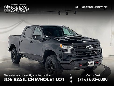 Used 2024 Chevrolet Silverado 1500 LT Trail Boss w/ LT Trail Boss Premium Package AWD/4WD image 1