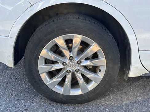 Used 2018 Buick Envision Essence image 5