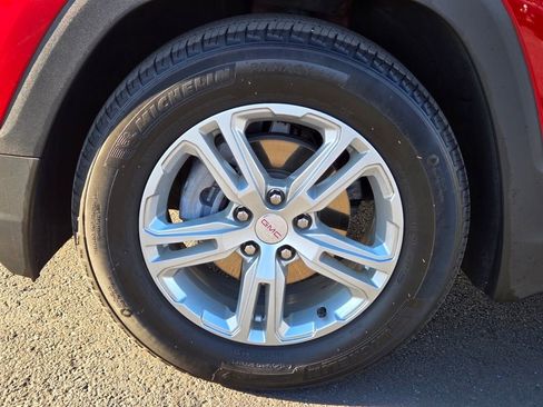 Used 2023 GMC Terrain SLE image 7