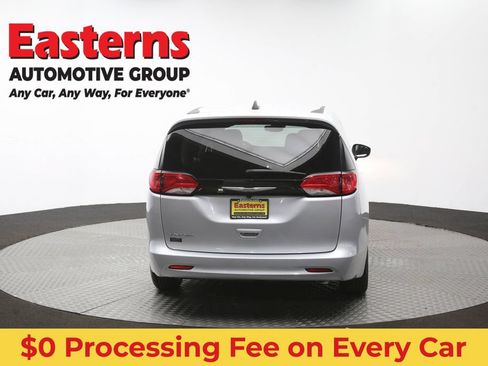 Used 2023 Chrysler Voyager LX FWD image 37
