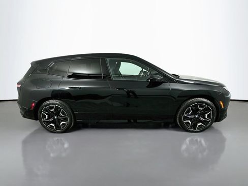Used 2024 BMW iX xDrive50 w/ Sport Package AWD/4WD image 4