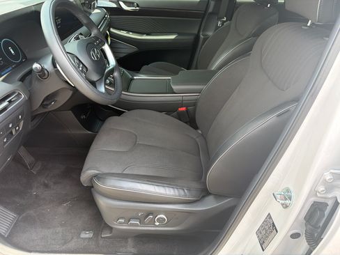 Certified 2025 Hyundai Palisade Calligraphy AWD/4WD image 3