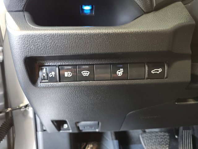 Certified 2023 Toyota RAV4 XSE w/ XSE Grade Weather Package AWD/4WD image 18