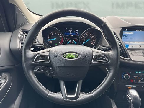 Used 2019 Ford Escape SE image 13