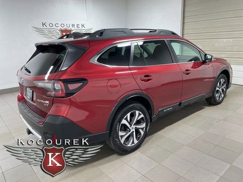 Used 2022 Subaru Outback Limited XT AWD/4WD image 6