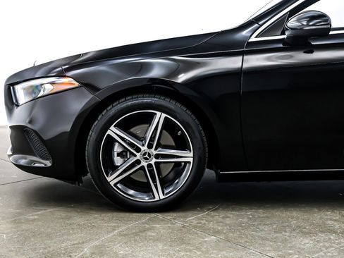 Used 2022 Mercedes-Benz A 220 image 9