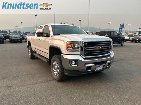 Used 2018 GMC Sierra 2500 SLT w/ Suspension Package, Off-Road AWD/4WD image 1
