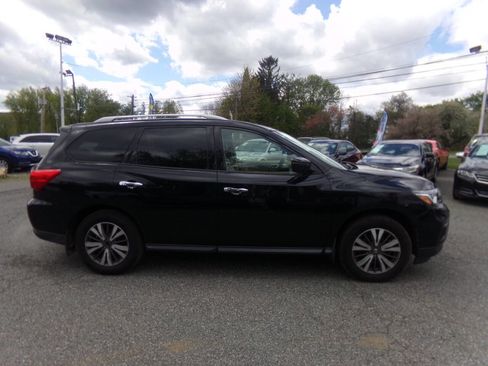 Used 2017 Nissan Pathfinder SL w/ SL Premium Package AWD/4WD image 6