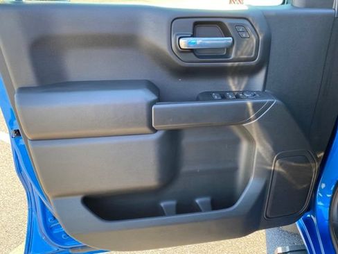 Used 2023 Chevrolet Silverado 1500 Custom Trail Boss AWD/4WD image 11