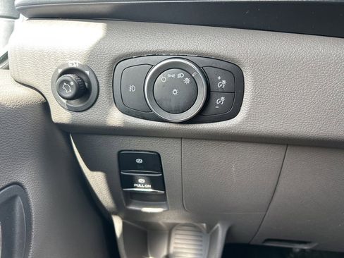 Used 2024 Ford Transit 350 XLT RWD image 28