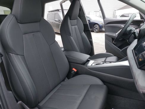 Certified 2025 Audi Q5 Prestige AWD/4WD image 10