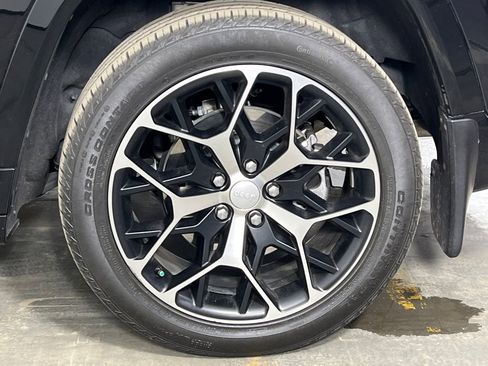 Used 2022 Jeep Grand Cherokee Summit image 45