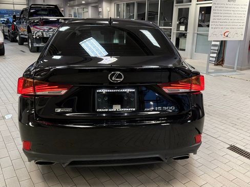 Used 2019 Lexus IS 300 AWD image 11