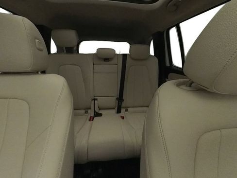 Used 2023 Mercedes-Benz GLB 250 4MATIC w/ Premium Package image 29