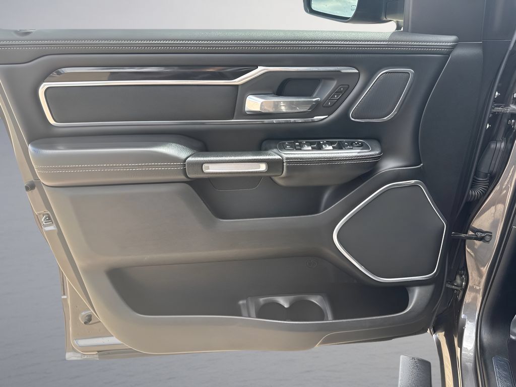 Used 2019 RAM 1500 Laramie RWD image 27