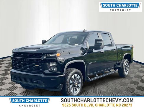 Used 2021 Chevrolet Silverado 2500 Custom w/ Custom Value Package AWD/4WD image 1