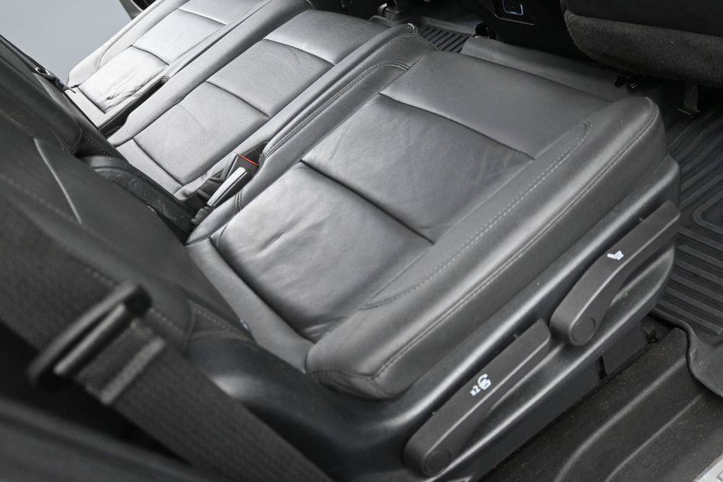 Used 2023 Chevrolet Tahoe LT RWD image 33