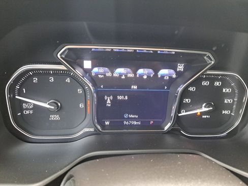 Used 2021 GMC Yukon Denali w/ Denali Premium Package image 28