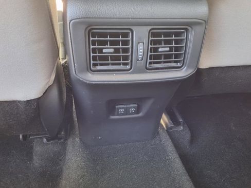 Used 2019 Toyota RAV4 XLE image 19