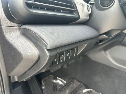 Used 2023 Subaru Outback Premium AWD/4WD image 54